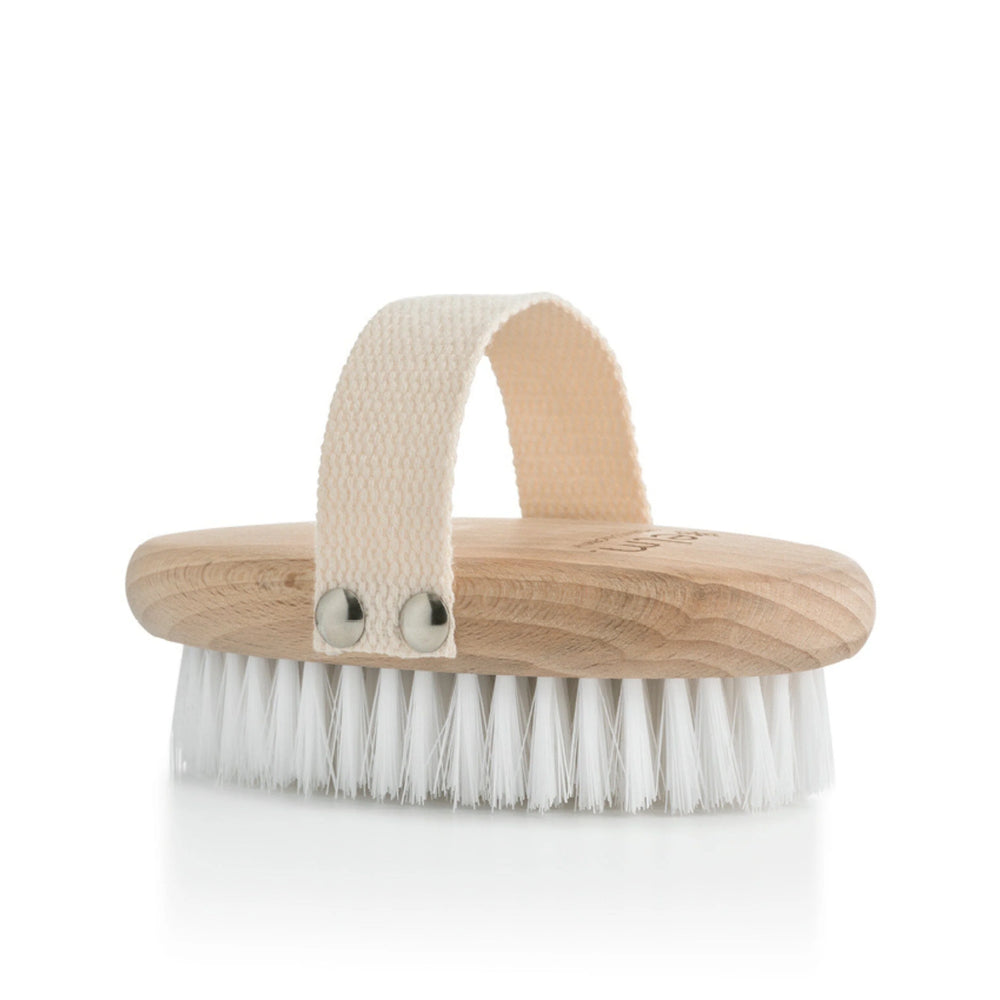 
                  
                    BODY BRUSH - TØRRBØRSTE (medium)
                  
                