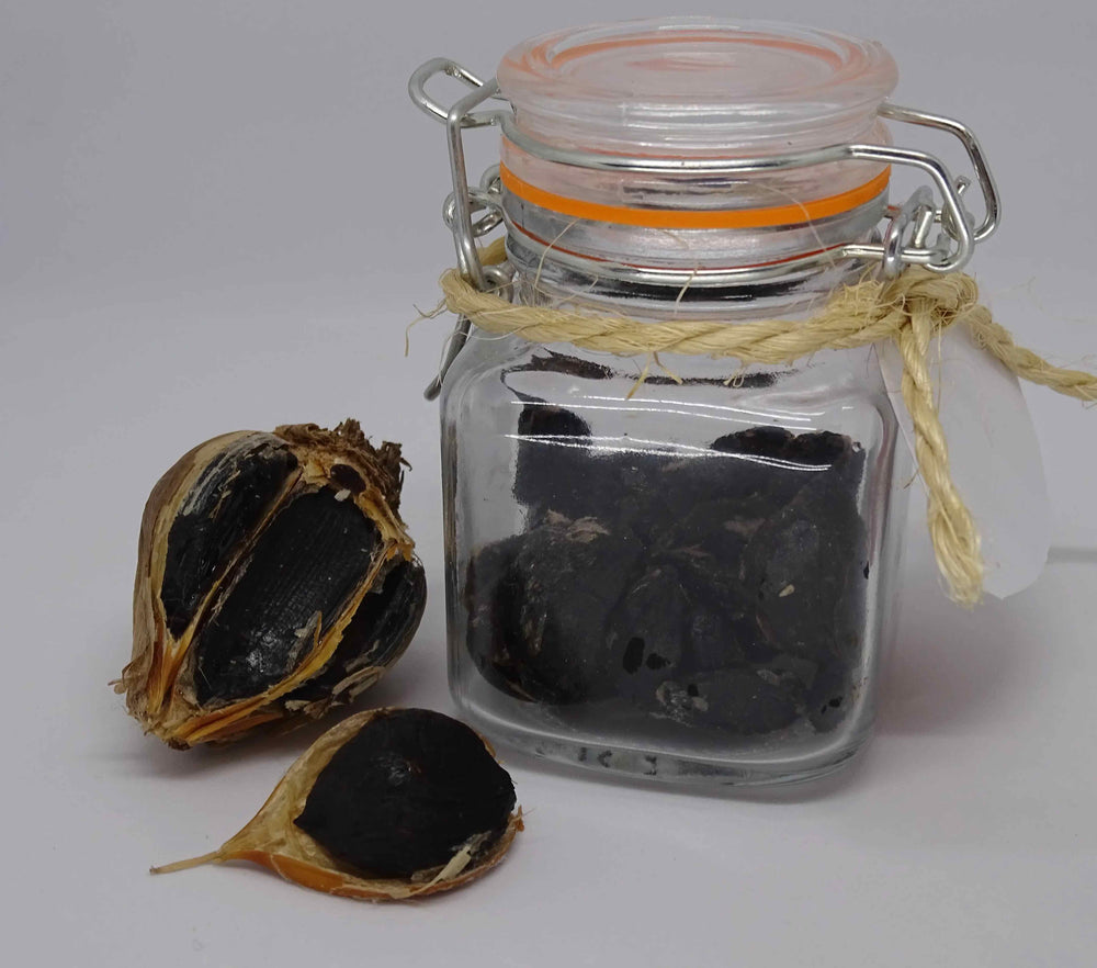 
                  
                    Fermentert svart hvitløk (black garlick) (50g)
                  
                